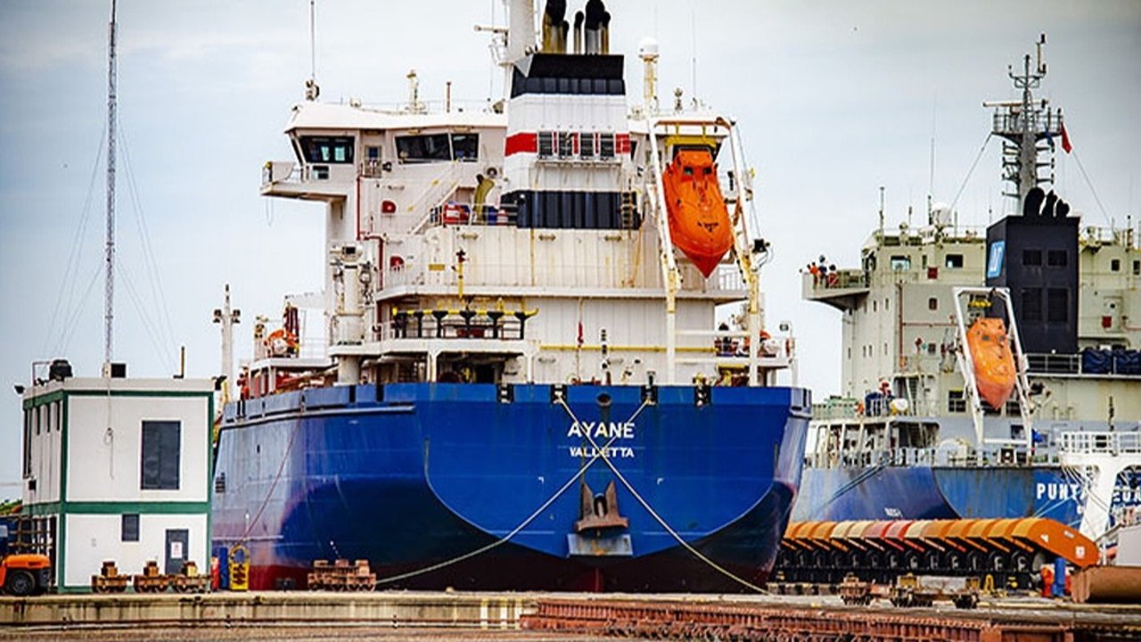 El buque tanque "Ayane" - Marinero- Homicidio