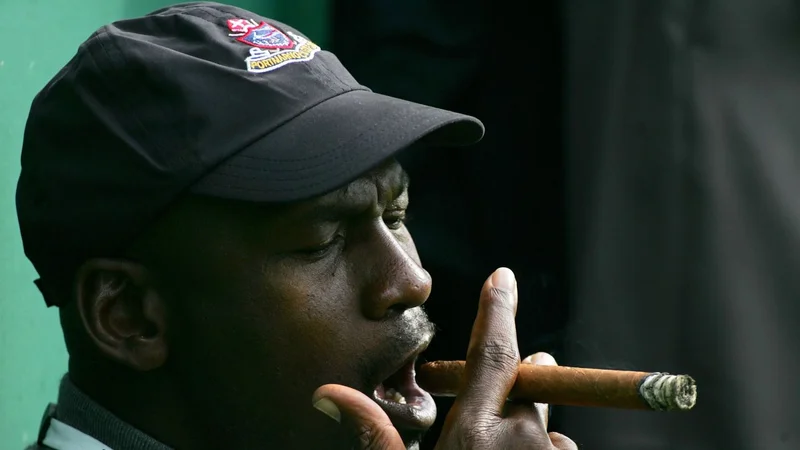 Subasta millonaria por un par de zapatillas de Michael Jordan