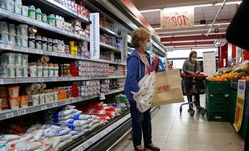 Los trabajadores registrados gastan en comida un tercio de su salario | Economía