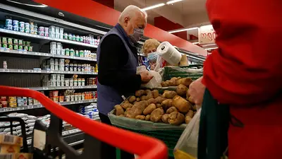 Asociaciones de consumidores respaldan el control de precios ante la "especulación de grupos concentrados" Asociaciones de consumidores respaldan el control de precios ante la "especulación de grupos concentrados"