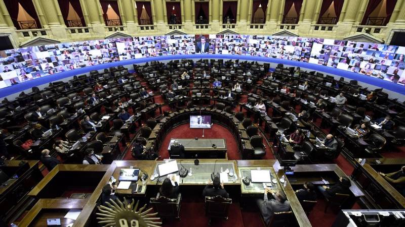 Avanza un proyecto de ley para garantizar el acceso de mujeres a trabajos que les estaban prohibidos