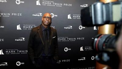 Comediante Chappelle aborda por primera vez controversia con transgéneros por especial de Netflix Comediante Chappelle aborda por primera vez controversia con transgéneros por especial de Netflix