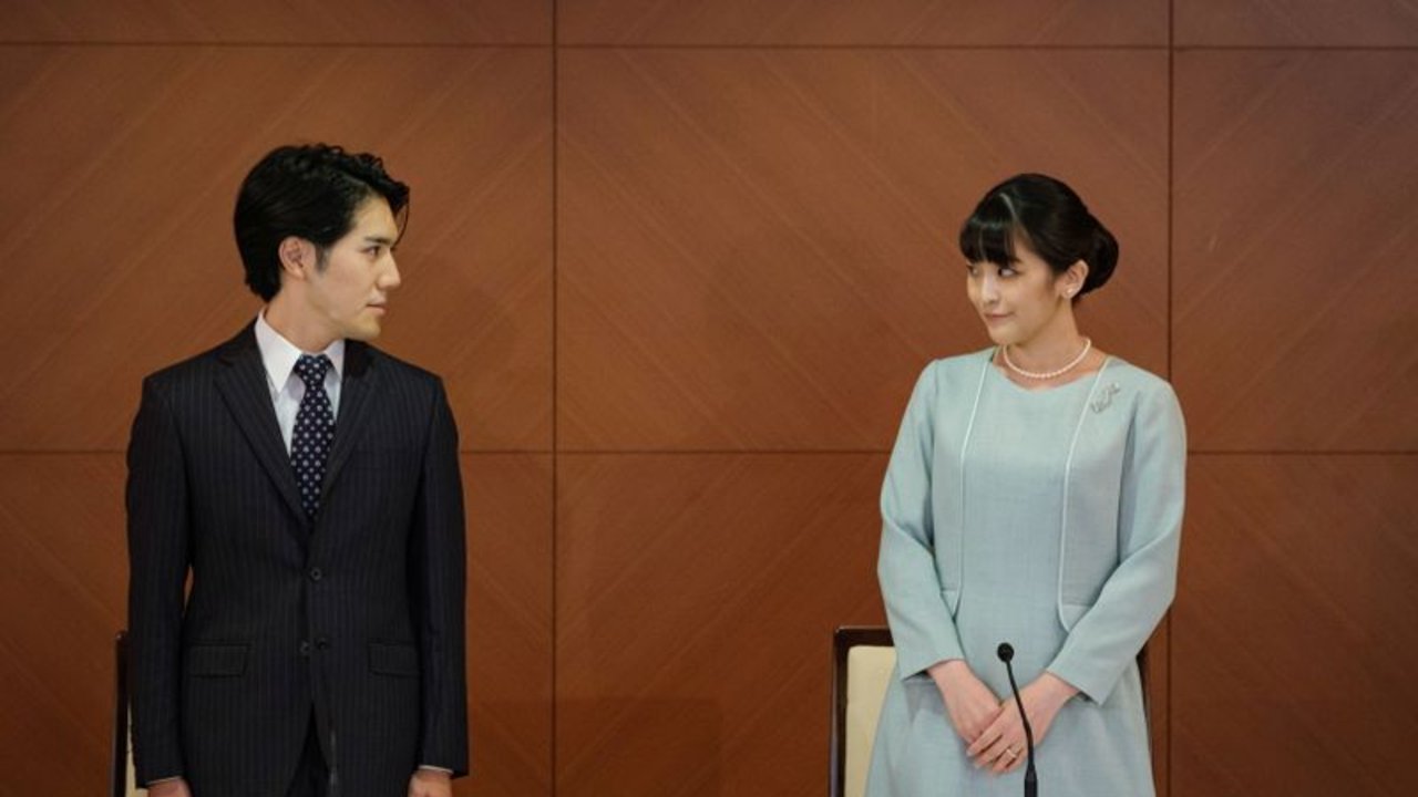 Princesa Mako de Japón se casa con novio de la universidad y renuncia a su título