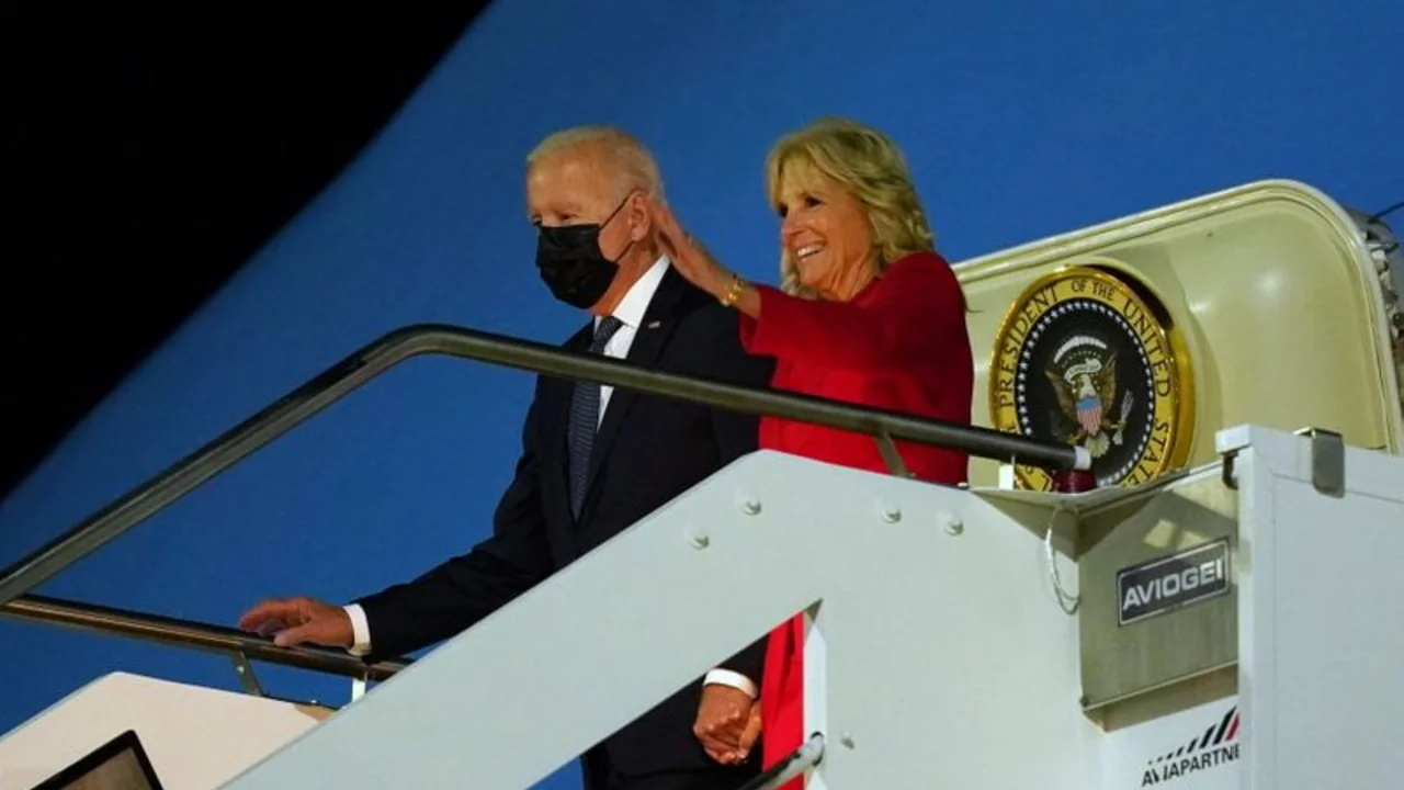 Biden se reúne con el Papa mientras se enciende debate sobre el aborto en EEUU
