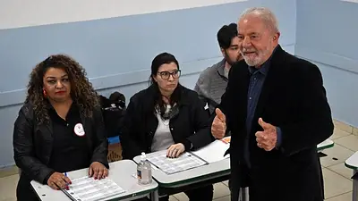 Elecciones en Brasil: Lula votó y dijo que "el país no quiere más odio" Elecciones en Brasil: Lula votó y dijo que "el país no quiere más odio"