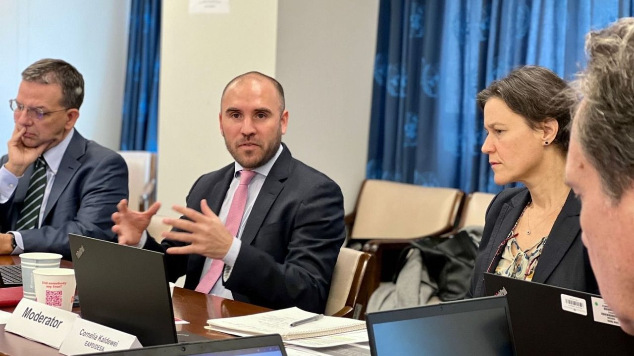 Reapareció Guzmán con críticas al FMI
