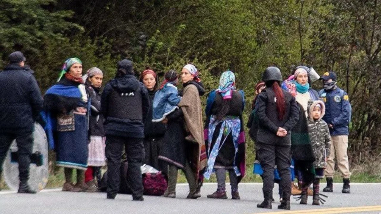 El duro comunicado de La Cámpora por el operativo en Villa Mascardi: "vulneración de derechos"
