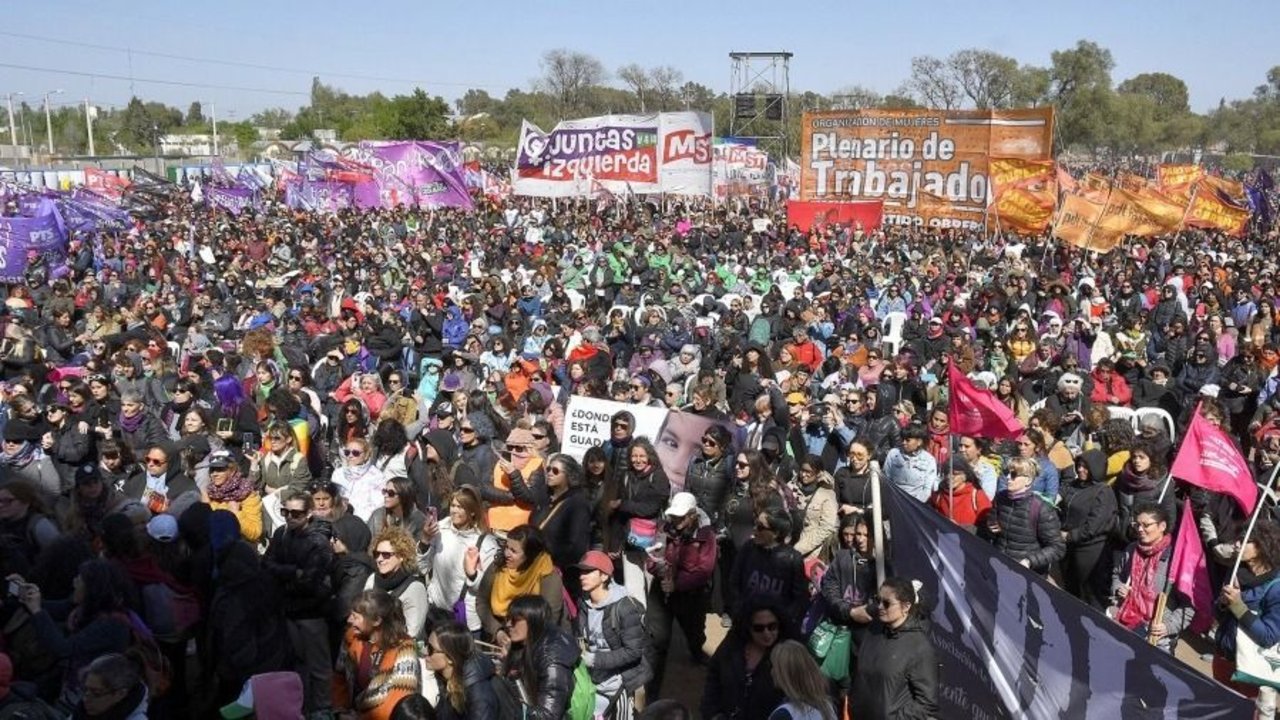 El próximo Encuentro Plurinacional de Mujeres y Disidencias será en Bariloche: "Por los atropellos a hermanas mapuche" 
