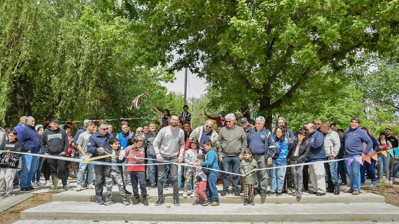 Inauguración de una nueva plaza en Hurlingham