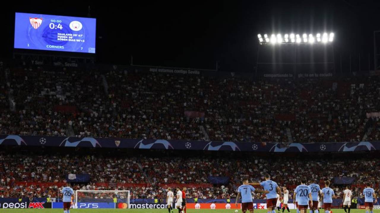 El Sevilla recibe multa y deberá pagar al Manchester City por los daños en su autobús