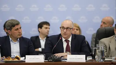 Guerrera afirmó que buscarán "mejorar la eficiencia del sistema de colectivos y subsidios" Guerrera afirmó que buscarán "mejorar la eficiencia del sistema de colectivos y subsidios"