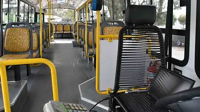Paro de colectivos en el interior a partir de las 0 y debaten por el AMBA Paro de colectivos en el interior a partir de las 0 y debaten por el AMBA