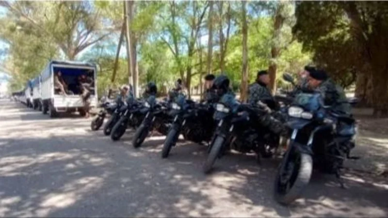 Tras la tragedia del jueves, denuncian un fuerte operativo de la Policía Bonaerense en La Plata 