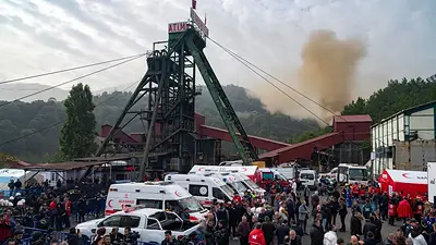 Murieron 41 personas por una explosión en una mina en Turquía Murieron 41 personas por una explosión en una mina en Turquía