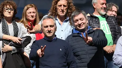 Máximo Kirchner advirtió por las tres flexibilizaciones que promueve Juntos por el Cambio: "Son exigencias del poder económico" Máximo Kirchner advirtió por las tres flexibilizaciones que promueve Juntos por el Cambio: "Son exigencias del poder económico"