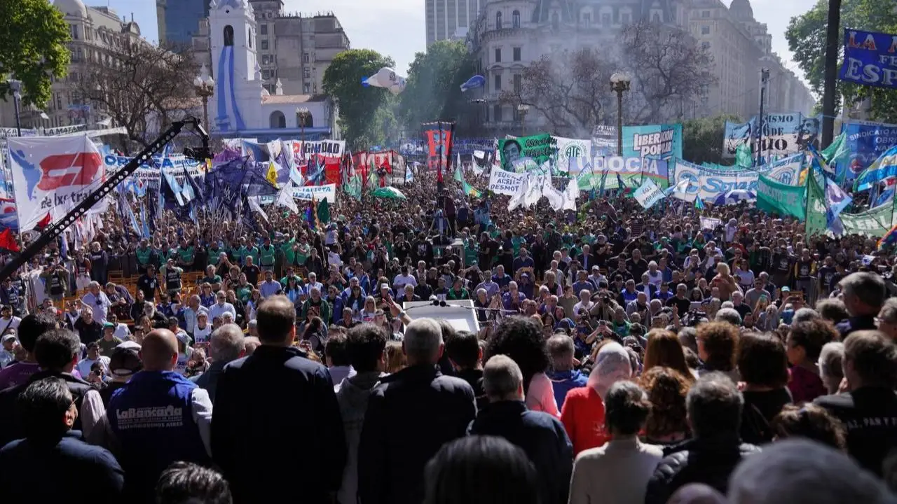 Un 17 de Octubre de reclamos cruzados, pero con la idea de mantener la unidad del Frente de Todos