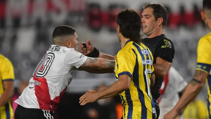 Juanfer Quintero, River, fútbol argentino, deportes, Fernando Echenique