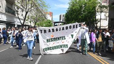 Exámenes de medicina: Milei avanzó con denuncias penales contra un residentes