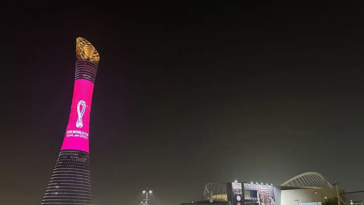 Aficionados al fútbol se alejan de un Mundial en Qatar que no los hace soñar