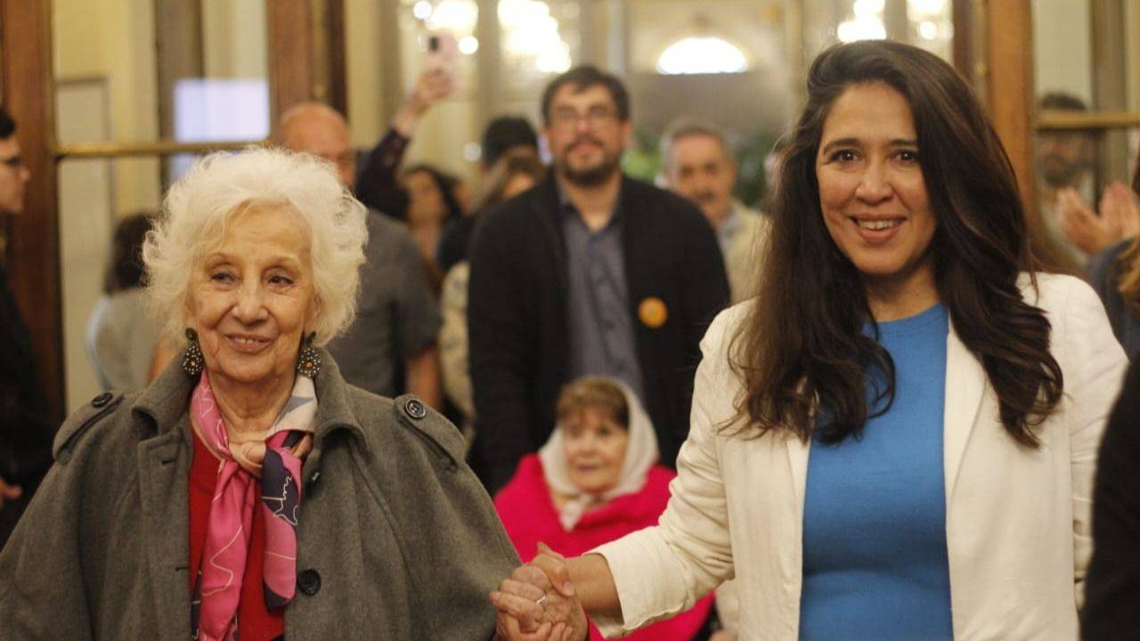 Victoria Montenegro, hija de desaparecidos, en el Día de la Identidad: "¿Cómo hacés para no romperte toda cuando te rompieron tanto?"