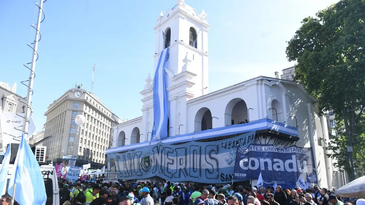Pensando en las plazas