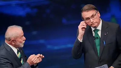 Elecciones en Brasil: Lula le pidió a Bolsonaro tener "sensatez" para llamarlo el domingo y reconocer el resultado Elecciones en Brasil: Lula le pidió a Bolsonaro tener "sensatez" para llamarlo el domingo y reconocer el resultado