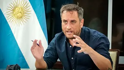 Cabandié denunció penalmente la realización de terraplenes en zonas del Delta del Río Paraná Cabandié denunció penalmente la realización de terraplenes en zonas del Delta del Río Paraná