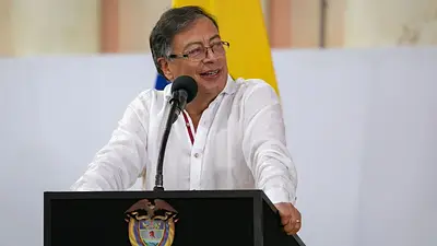Gustavo Petro acordó un cese del fuego de seis meses con cinco grupos armados Gustavo Petro acordó un cese del fuego de seis meses con cinco grupos armados