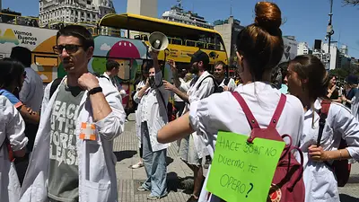 Médicos residentes y concurrentes Médicos residentes y concurrentes
