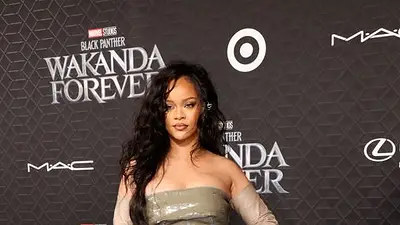 Rihanna vuelve a la música después de seis años con su nueva canción 'Lift Me Up' Rihanna vuelve a la música después de seis años con su nueva canción 'Lift Me Up'