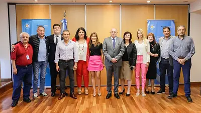 Paritaria ferroviarios 2022: los gremios acordaron un aumento del 40% y acumulan una suba del 99% en diez meses Paritaria ferroviarios 2022: los gremios acordaron un aumento del 40% y acumulan una suba del 99% en diez meses