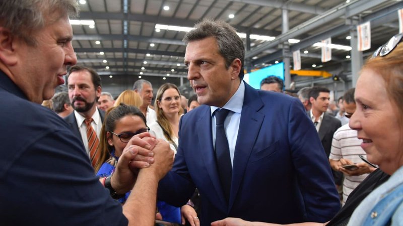 Massa lanzó un alivio fiscal y beneficios para la industria de bienes de capital
