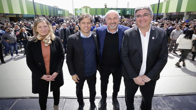 Kicillof inauguró el Mercado Municipal de Ensenada: “El Estado intermedia para sacar a los intermediarios”