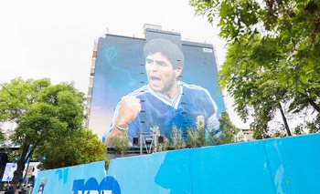 YPF inauguró el mural más grande de Maradona en una fiesta popular | Homenaje a diego