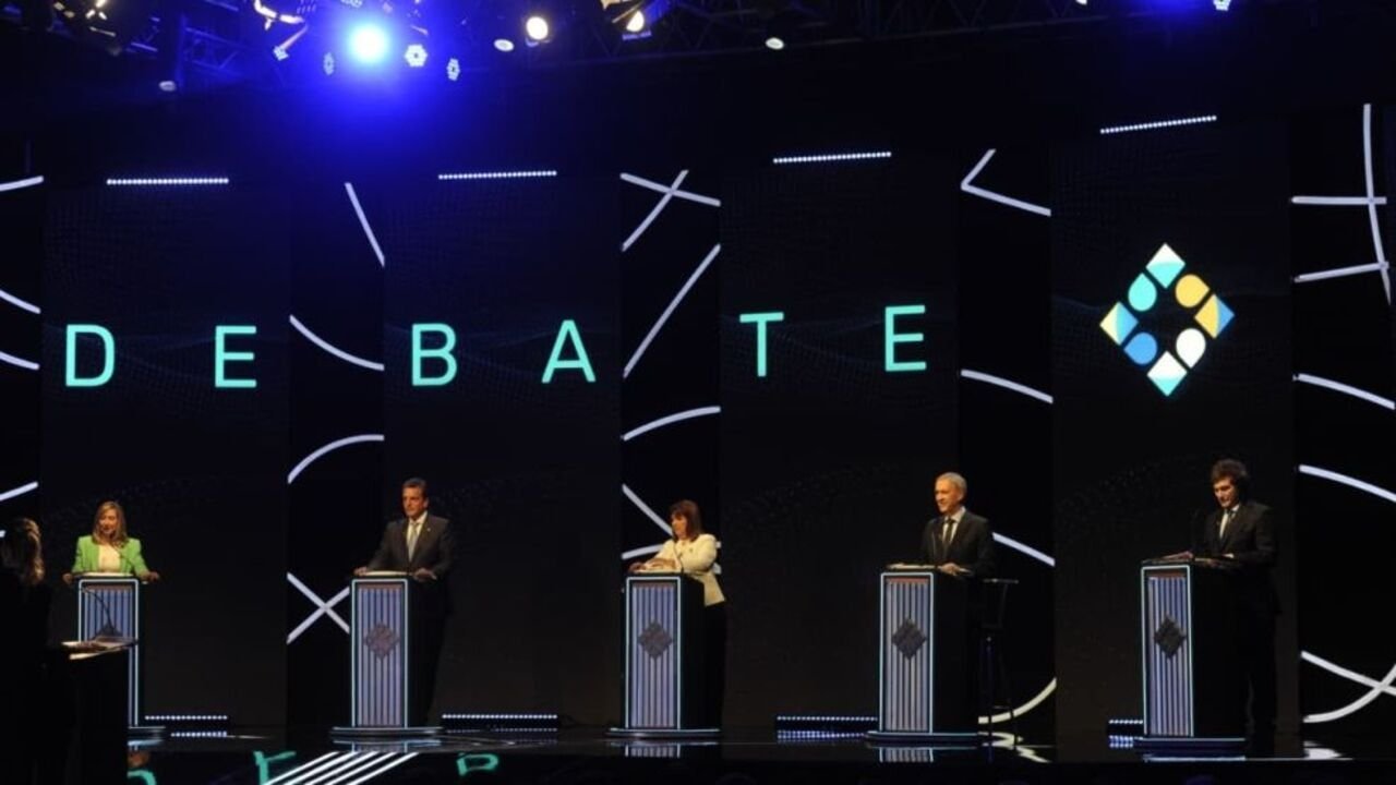 Los cinco candidatos en el debate presidencial