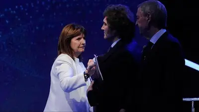 Bullrich oficializó el apoyo a Milei: "La Patria está en peligro, no podemos ser neutrales" Bullrich oficializó el apoyo a Milei: "La Patria está en peligro, no podemos ser neutrales"