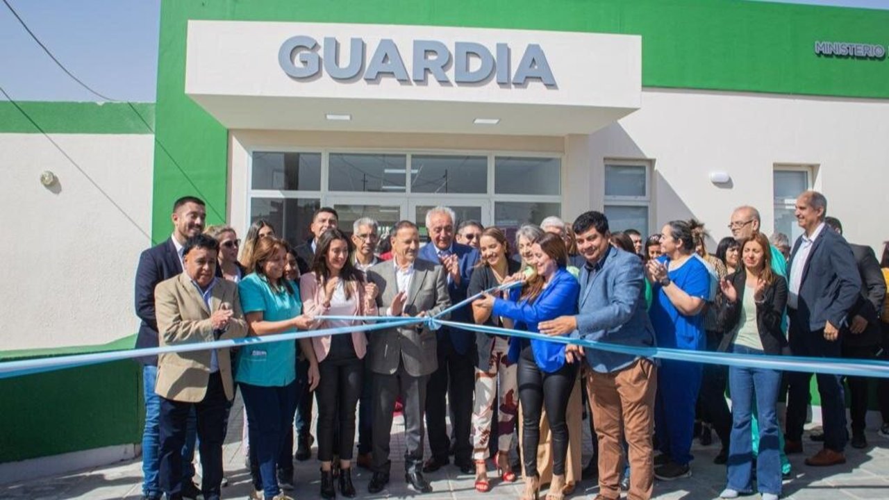 Ricardo Quintela inauguró la ampliación del Hospital de Arauco y pidió el acompañamiento de los vecinos en las elecciones de octubre