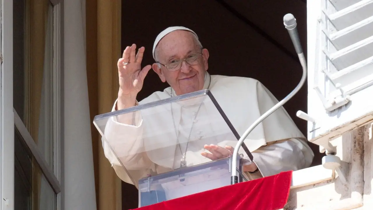 El Papa llamó a que "cesen" los ataques en Israel