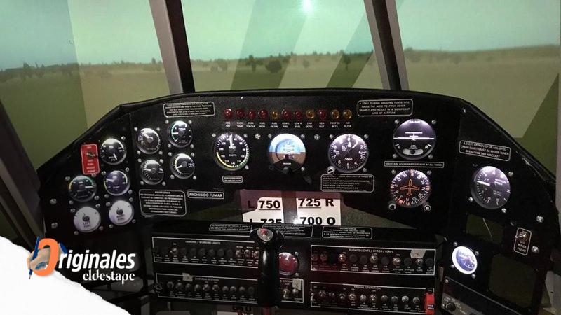 Crearon un simulador de avión en un garaje de La Matanza y los reconocen en el mundo: la historia de un grupo de amigos