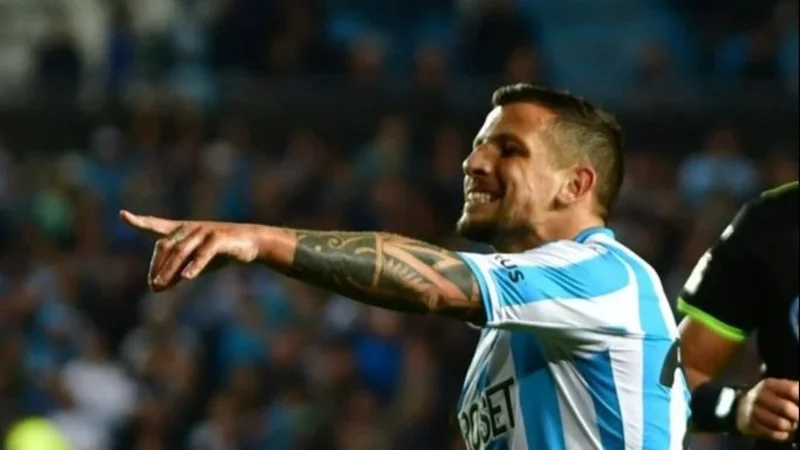 El picante comunicado de Vecchio para todo Racing: "Problemas"