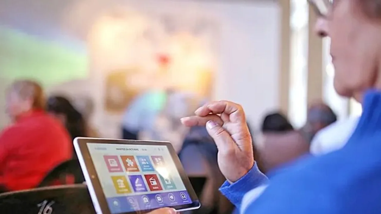 Tablets gratis. Anses. ENACOM