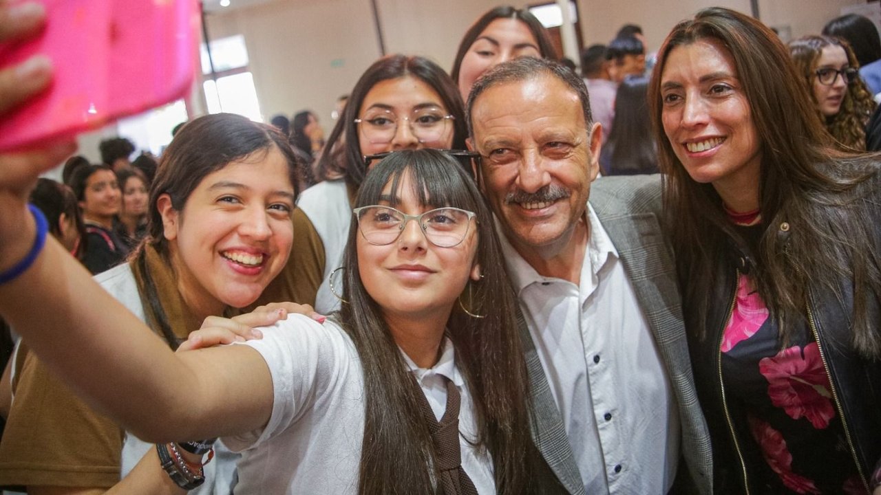 Ricardo Quintela: "La democracia les da la posibilidad de ejercer el derecho de emitir un sufragio donde depositan esperanza"