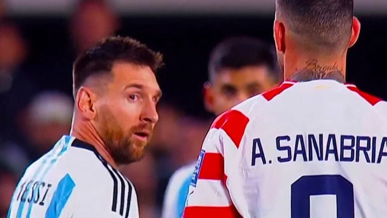 Lionel Messi. Antonio Sanabria