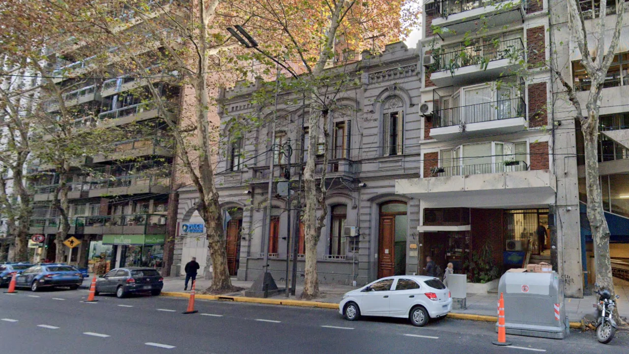 Fuga de dos presos en comisaría de Recoleta