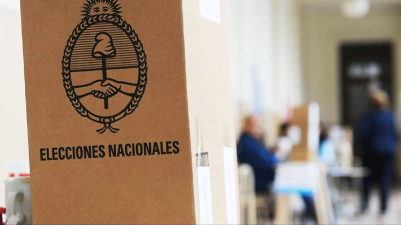 Urna de votación de las elecciones generales 