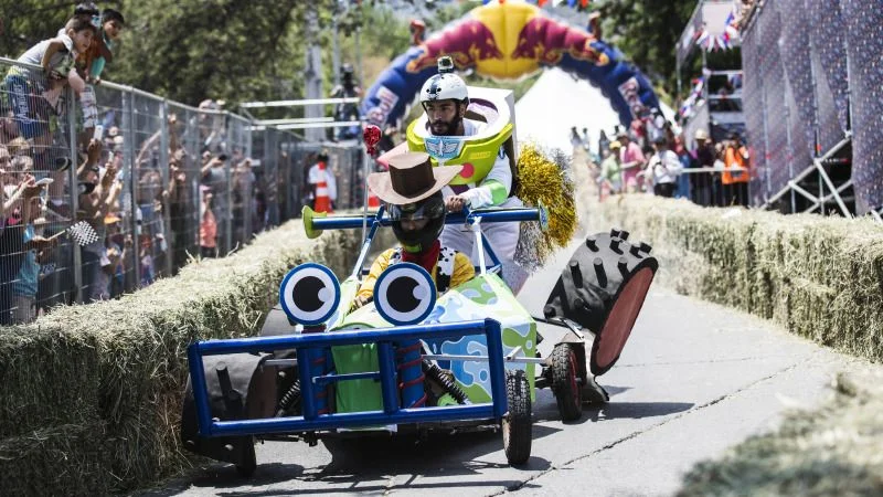 Red bull autos locos