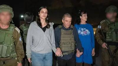 Hamas liberó a dos rehenes estadounidenses y se comprometió a seguir negociando Hamas liberó a dos rehenes estadounidenses y se comprometió a seguir negociando
