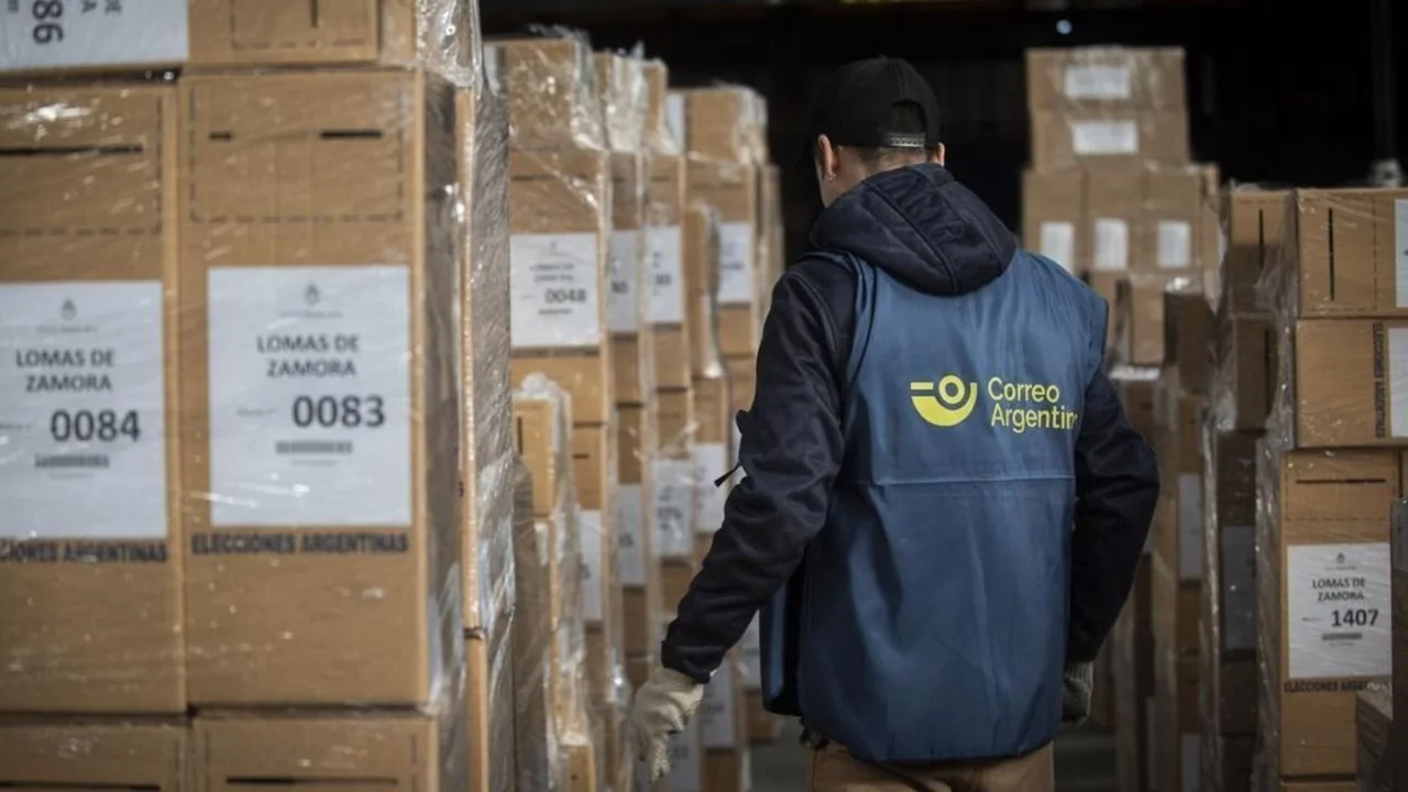 Elecciones 2023, Entrega de urnas, Correo Argentino. 