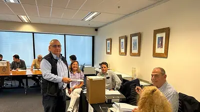 Elecciones 2023: antes del domingo, ya votaron los primeros ciudadanos argentinos Elecciones 2023: antes del domingo, ya votaron los primeros ciudadanos argentinos