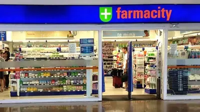 Fotografía de un local de Farmacity en Buenos Aires Fotografía de un local de Farmacity en Buenos Aires